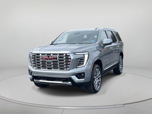 New 2026 GMC Yukon Denali w/ Denali Reserve Package AWD/4WD image 8