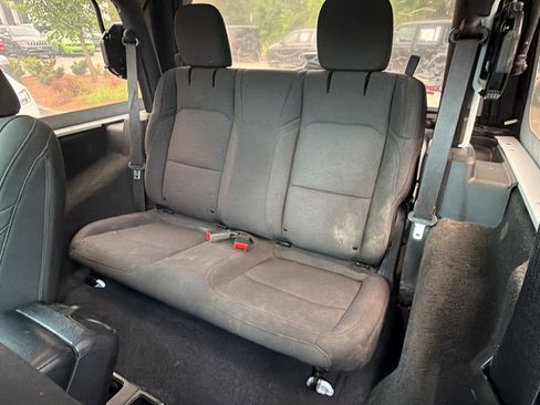 Used 2020 Jeep Wrangler Sport AWD/4WD image 18