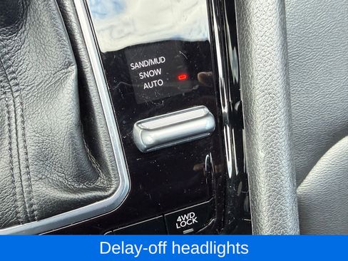 Used 2025 Jeep Compass Limited AWD/4WD image 28