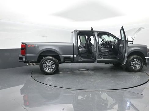 New 2026 Ford F250 Lariat w/ FX4 Off-Road Package image 39