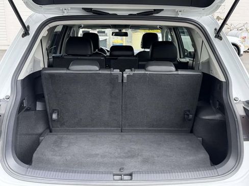 Used 2019 Volkswagen Tiguan SEL R-Line image 10