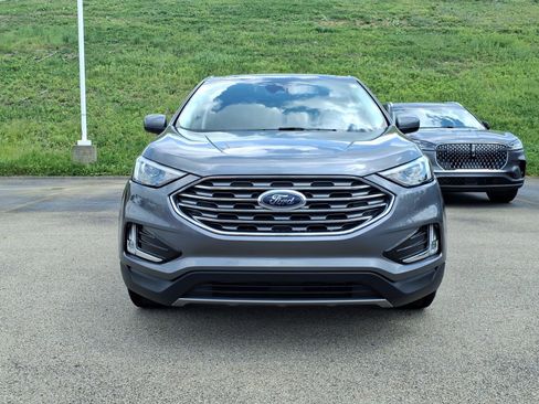 Used 2022 Ford Edge SEL w/ Convenience Package AWD/4WD image 2