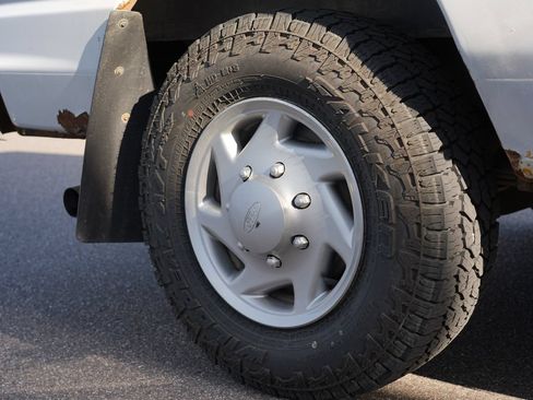 Used 2014 Ford E-250 and Econoline 250 RWD image 26