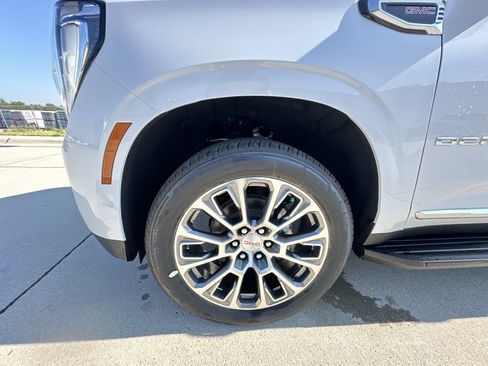 New 2026 GMC Yukon Denali w/ Advanced Technology Package AWD/4WD image 34