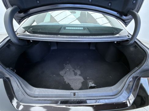 Used 2019 Toyota Avalon Limited image 46