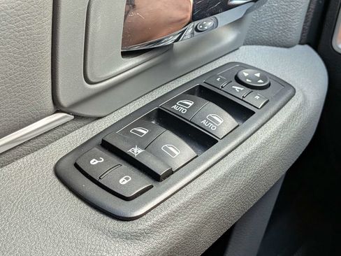 Used 2016 RAM 1500 Big Horn RWD image 24