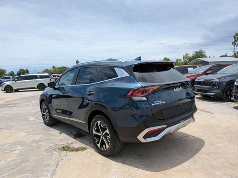 Certified 2024 Kia Sportage EX AWD/4WD image 6