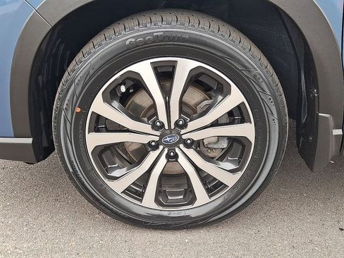 Used 2023 Subaru Forester Limited w/ Popular Package #2 image 9