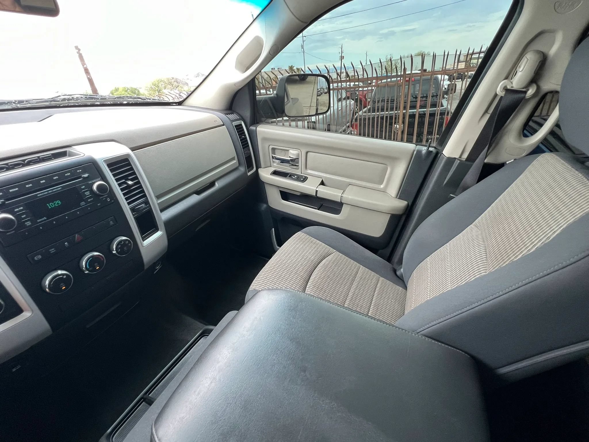 Used 2012 RAM 2500 SLT AWD/4WD image 31