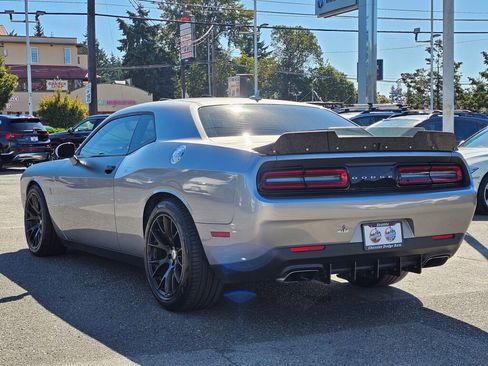 Used 2018 Dodge Challenger R/T Scat Pack image 6