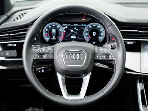 Certified 2025 Audi Q7 3.0T Premium w/ Convenience Package image 11