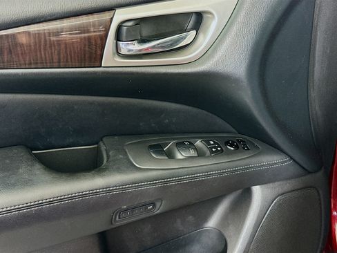 Used 2013 Nissan Pathfinder SL w/ SL Premium Pkg FWD image 15