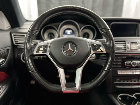 Used 2015 Mercedes-Benz E 400 4MATIC Coupe image 25
