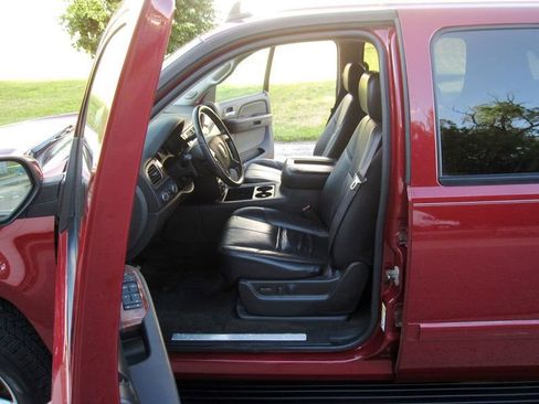 Used 2007 Chevrolet Avalanche LT w/ LT Preferred Equipment Group AWD/4WD image 18