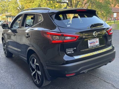 Used 2022 Nissan Rogue Sport SL w/ Premium Package AWD/4WD image 27