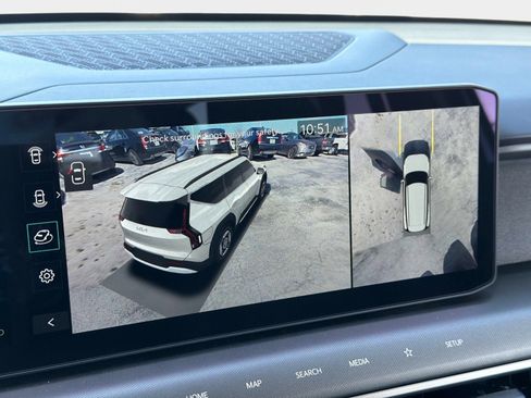 New 2026 Kia EV9 Wind image 25