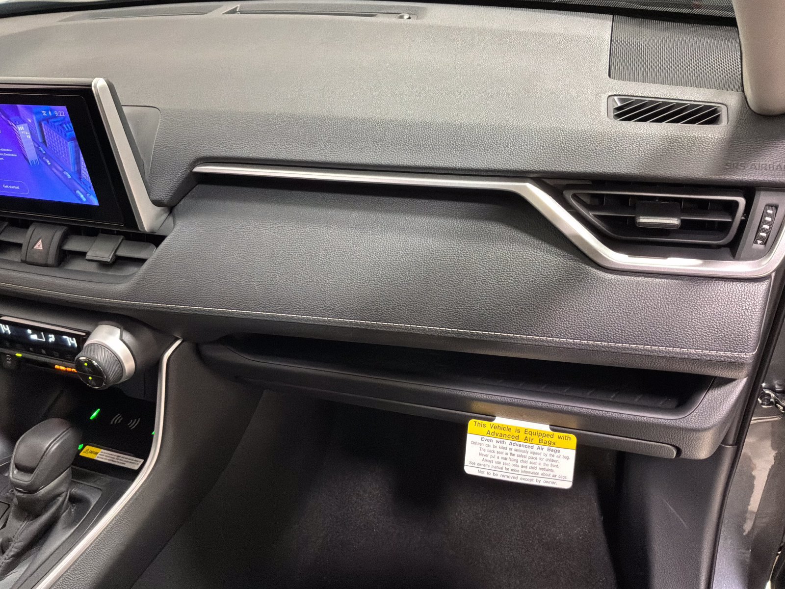 Used 2025 Toyota RAV4 LE AWD/4WD image 16