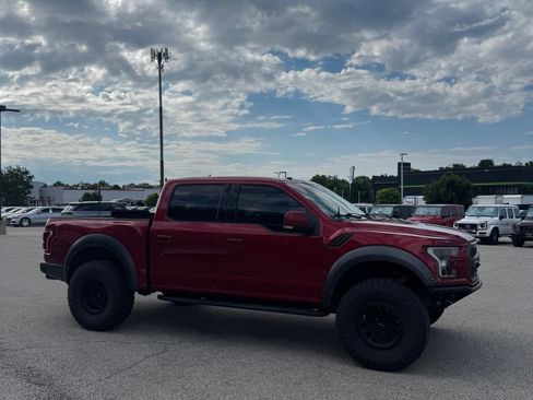 Used 2018 Ford F150 Raptor w/ Equipment Group 802A Luxury AWD/4WD image 5