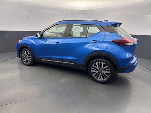 Used 2024 Nissan Kicks SR image 4