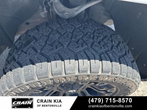 Used 2019 Chevrolet Silverado 1500 RST AWD/4WD image 9