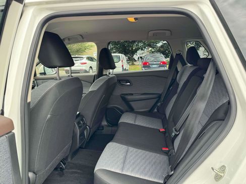 Used 2023 Nissan Rogue SV image 37