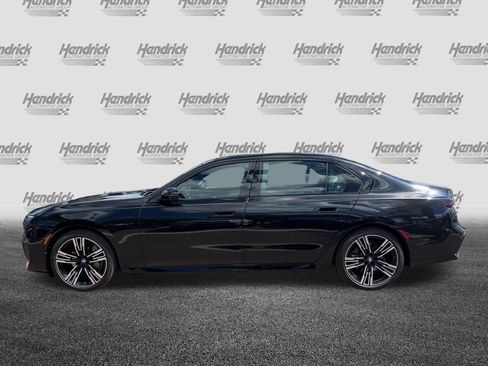 Certified 2025 BMW 740i RWD image 7