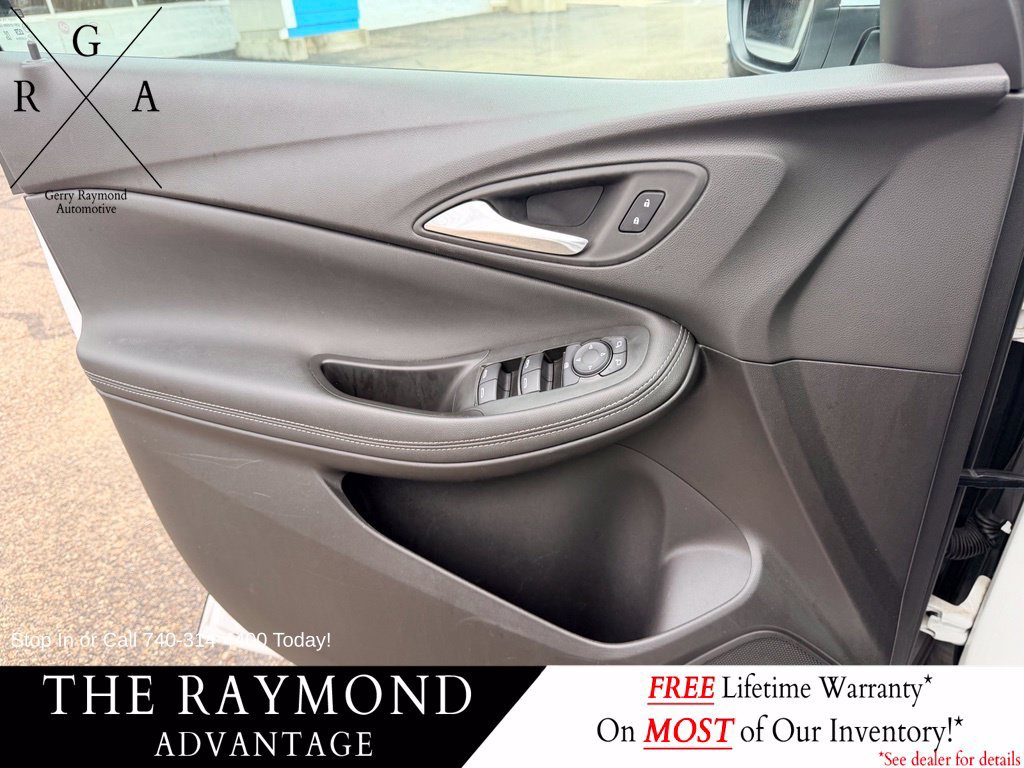 Used 2023 Buick Encore GX Preferred FWD image 21