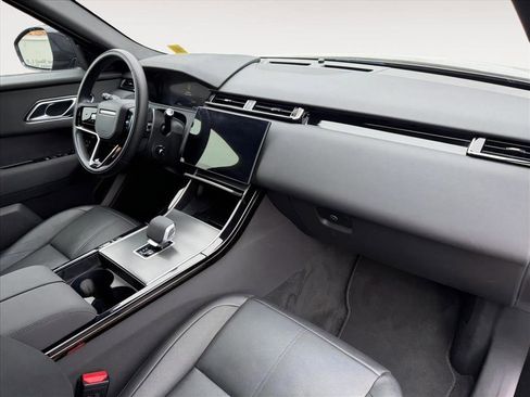 Used 2025 Land Rover Range Rover Velar Dynamic SE image 31