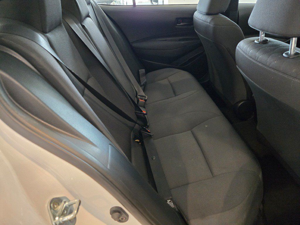 Used 2025 Toyota Corolla LE FWD image 8