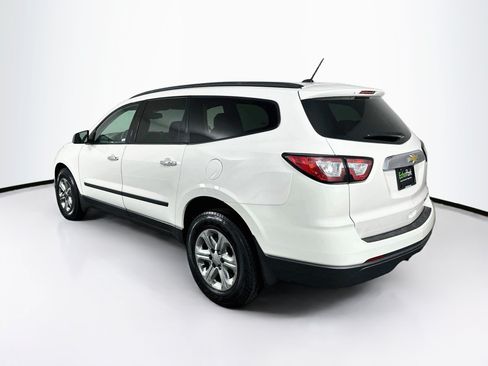 Used 2014 Chevrolet Traverse LS FWD image 5