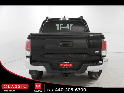 Used 2023 Toyota Tacoma TRD Off-Road AWD/4WD image 17