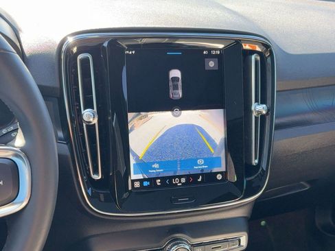 Certified 2023 Volvo C40 P8 Recharge Ultimate image 24