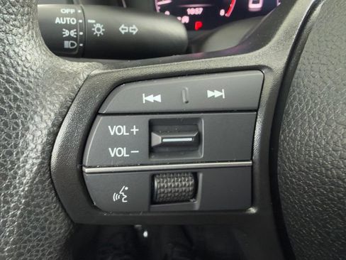 Used 2025 Honda Accord SE image 28