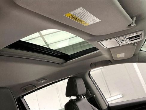 Certified 2024 Honda Odyssey EX-L image 13
