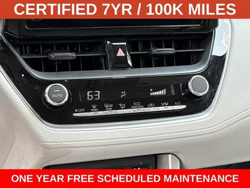 Used 2024 Toyota Corolla Cross LE FWD image 18
