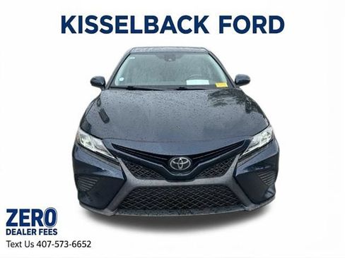 Used 2020 Toyota Camry SE FWD image 10