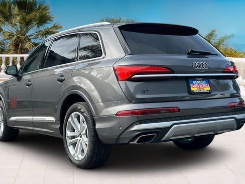 Used 2025 Audi Q7 2.0T Premium w/ Convenience Package image 6
