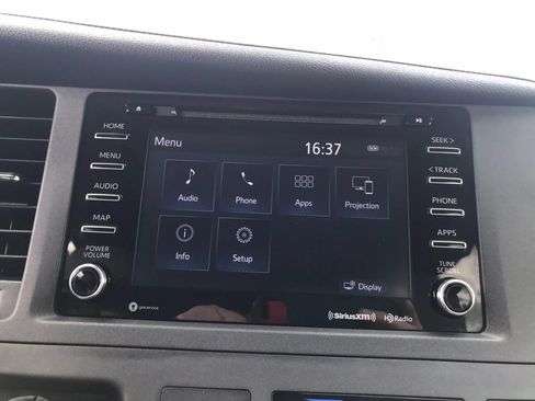 Used 2019 Toyota Sienna XLE AWD/4WD image 22