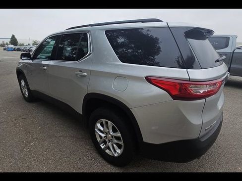 Used 2019 Chevrolet Traverse LT FWD image 5