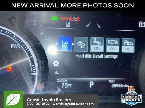 Used 2023 Toyota Venza LE AWD/4WD image 14