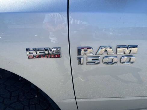Used 2017 RAM 1500 Big Horn AWD/4WD image 11