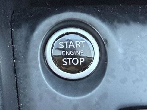 Used 2024 Nissan Kicks S image 19