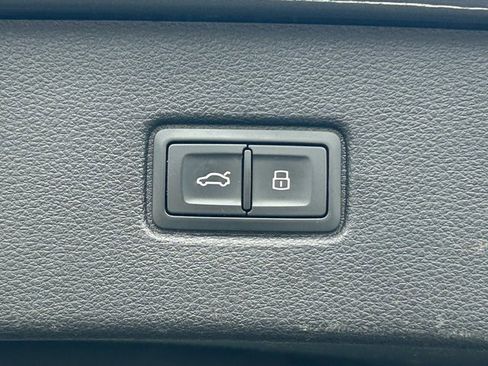 Used 2019 Audi Q7 3.0T Premium Plus w/ Premium Plus Package image 32