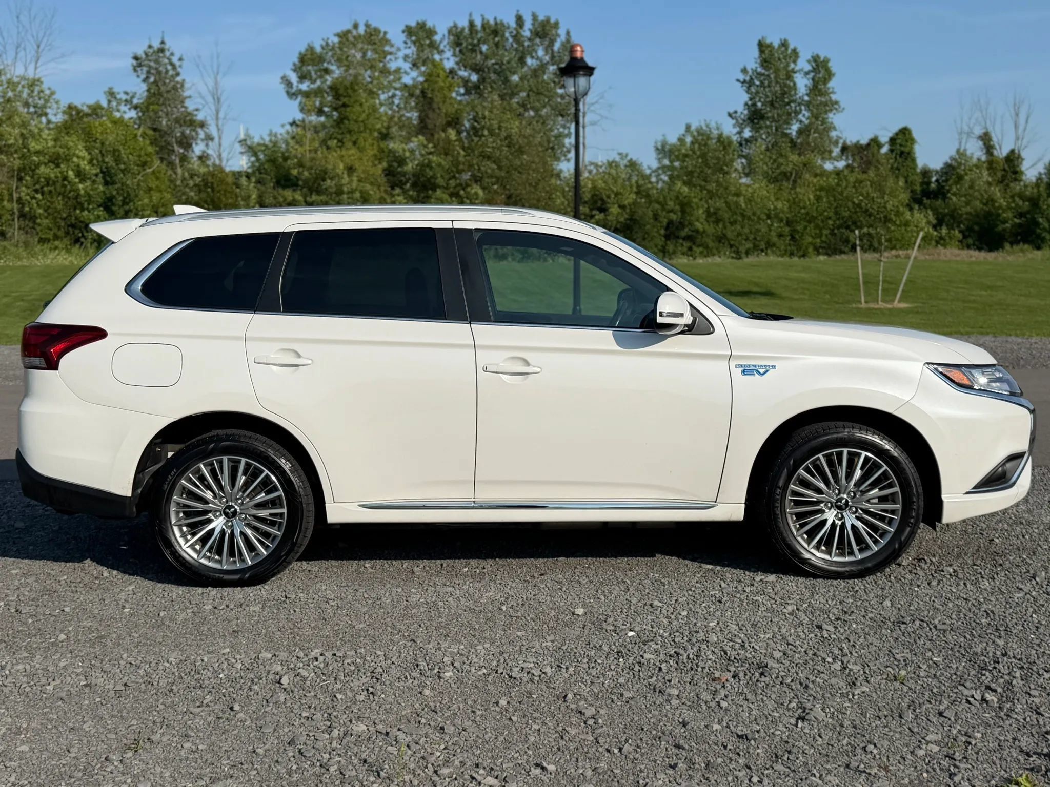 Used 2022 Mitsubishi Outlander GT AWD/4WD image 5