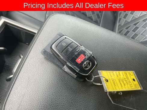 Used 2024 Toyota Tacoma TRD Off-Road w/ TRD Off Road Upgrade Package AWD/4WD image 37