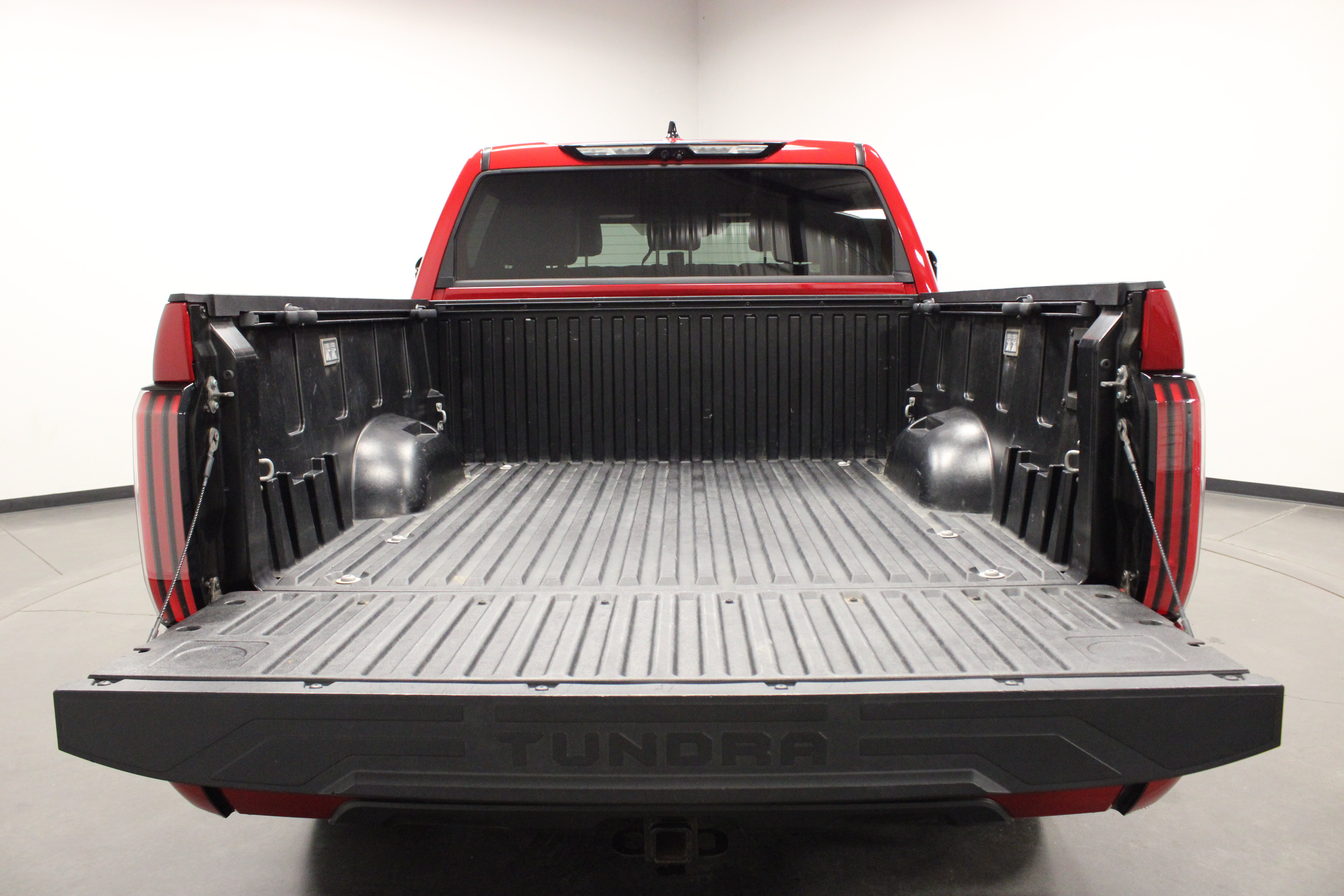 Used 2023 Toyota Tundra Platinum AWD/4WD image 15