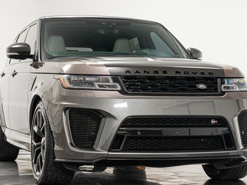 Used 2020 Land Rover Range Rover Sport SVR image 3