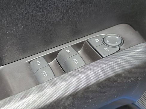 Used 2024 Chevrolet Colorado LT w/ LT Convenience Package II RWD image 18