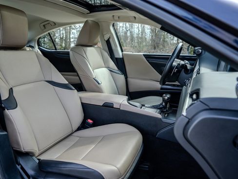 Used 2020 Lexus ES 350 image 31