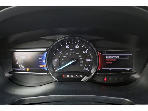 Used 2017 Ford Explorer Limited w/ Equipment Group 301A FWD image 17